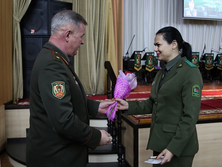 В Минске прошло Собрание прапорщиков органов пограничной службы...