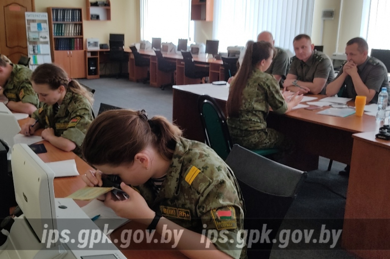 Погоны прапорщиков-пограничников вручены в ЦПСПК