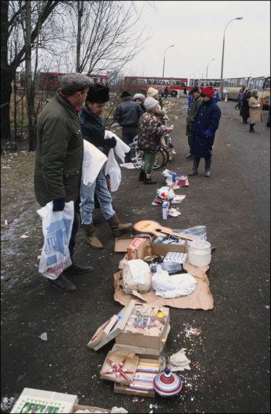 Декабрь 1990 года. Погранпереход "Варшавский мост"...