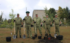 В рамках акции, которая проходит с 10 по 17 сентября, командование Брестской пограничной группы высадило яблони