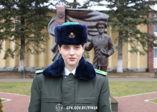 Отличница из Пинска покоряет Институт пограничной службы