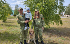 Молодая семья Бруцких