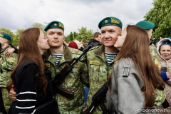 в Берестовицком районе служат Андрей и Александр Михайловы, а также Виталий и Евгений Генюши – две уникальные пары братьев-близн