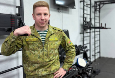 Начальник физической подготовки и спорта капитан Валентин Клышейко