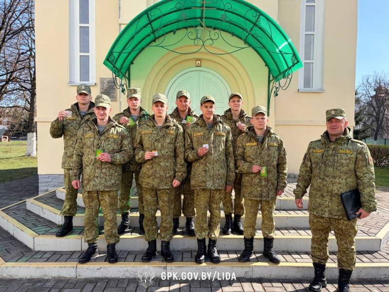 В Лидском погранотряде торжественно наградили лучших по итогам сборов
