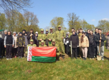 Военнослужащие пограничной комендатуры «Речица» приняли активное участие в акции по озеленению в парке «Нижне-Теребежовский».