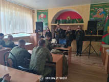 Музвка на границе: оркестр выступил для пограничников на заставах "Токари" и "Огородники""