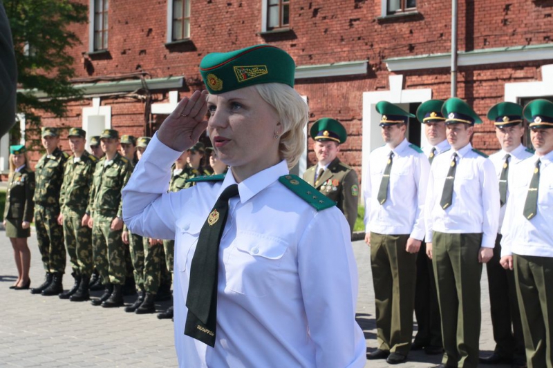 Выпуск младших офицеров 05.06.2015 Центр подготовки специалистов пограничного контроля "Института пограничной службы"(г.Брест)