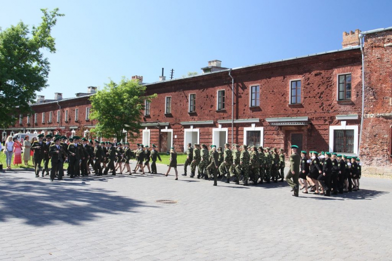 Выпуск младших офицеров 05.06.2015 Центр подготовки специалистов пограничного контроля "Института пограничной службы"(г.Брест)