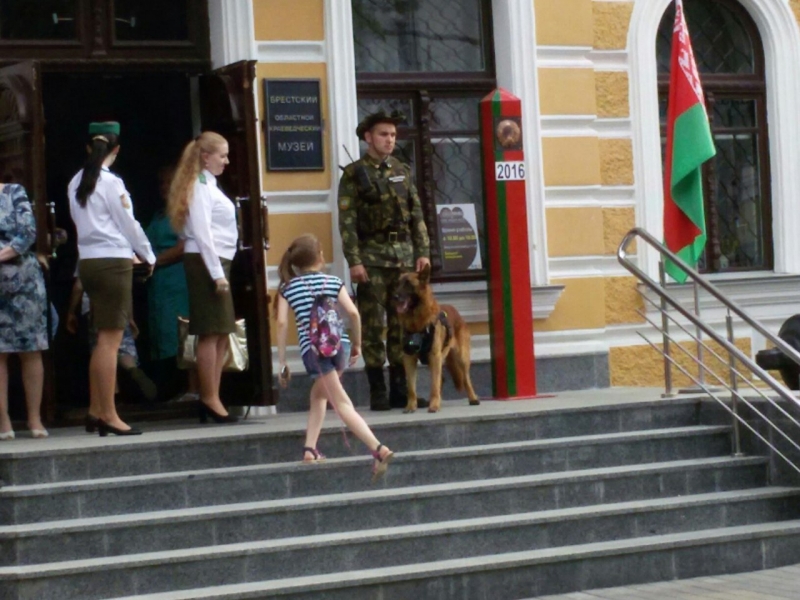 "Модный четверг в музее" посвященный Дню пограничника 2016г.