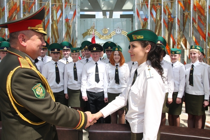 15 июня 2017...Выпуск младших офицеров в музее истории Великой Отечественной войны...