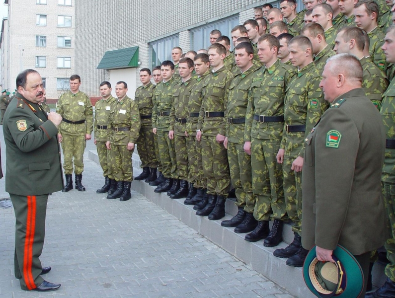 3-е офицерское собрание 2007 г...Брест