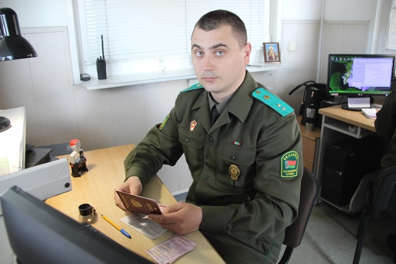 Один день в пункте пропуска «Каменный Лог»