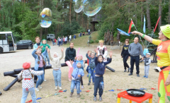 ГРОДНЕНСКИЕ ПОГРАНИЧНИКИ ТРАДИЦИОННО ОТМЕТИЛИ ДЕНЬ НЕЗАВИСИМОСТИ СЕМЕЙНЫМИ СПОРТИВНЫМИ СОРЕВНОВАНИЯМИ